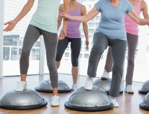 Jakie ćwiczenia po artroskopii kolana pomogą w szybszej rehabilitacji? Jakie ćwiczenia po artroskopii kolana pomogą w szybszej rehabilitacji?